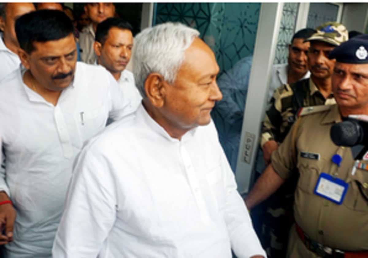 बिहार में वज्रपात से 24 घंटे में 9 की मौत, सीएम नीतीश ने किया मुआवजे का ऐलान